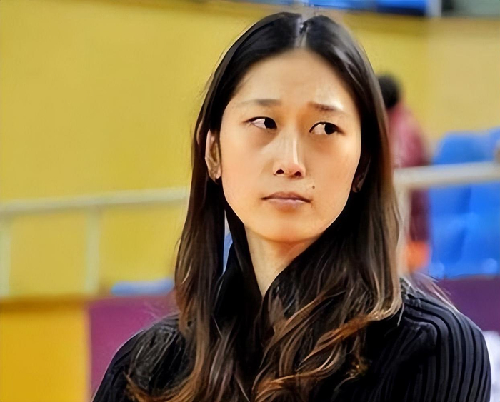 王思雨锁定胜局隋菲菲传承中国女篮精神