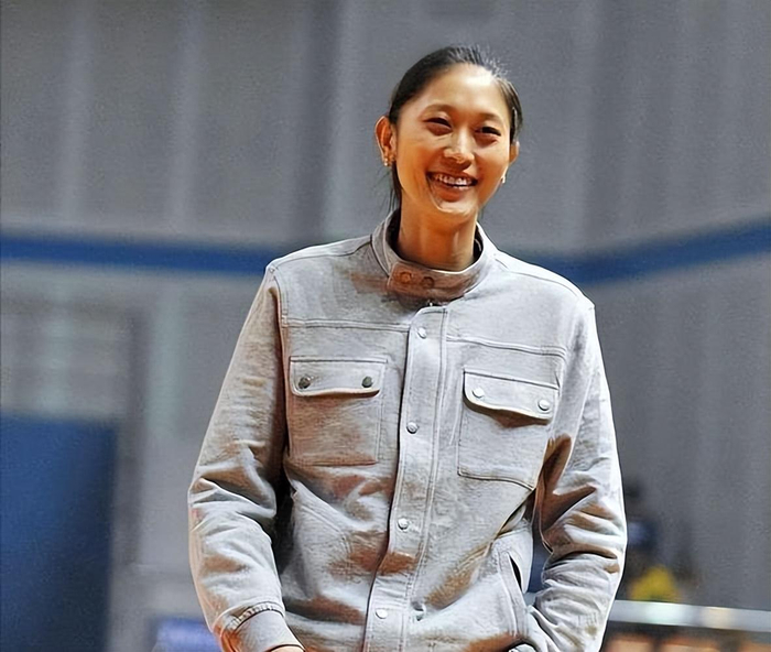 王思雨锁定胜局隋菲菲传承中国女篮精神