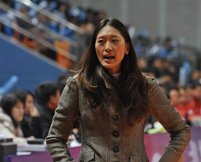 王思雨锁定胜局隋菲菲传承中国女篮精神