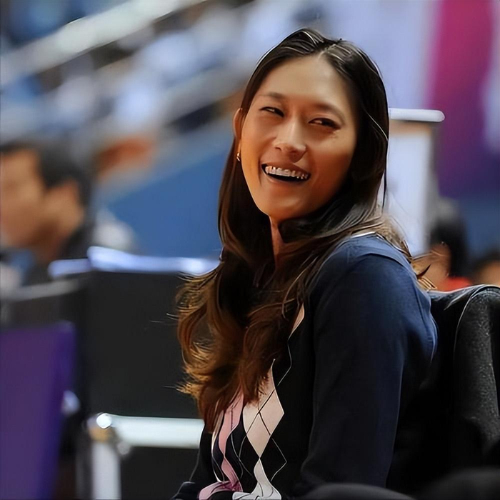 王思雨锁定胜局隋菲菲传承中国女篮精神