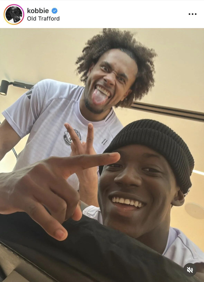 曼联后腰乌加特与前锋齐尔克泽今夏或遭出售 合