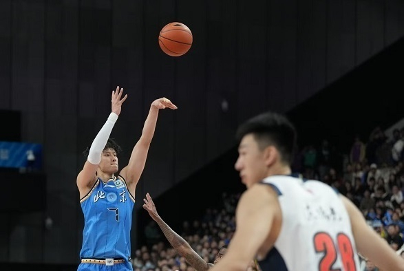 北汽男篮主场迎战广州队 赵睿伤停曾凡博缺阵影